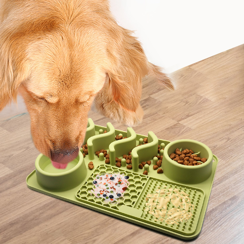 All-in-one non-slip food water slow pet feeder dog bowl pet Lick Mat food grade silicone dog food bowl