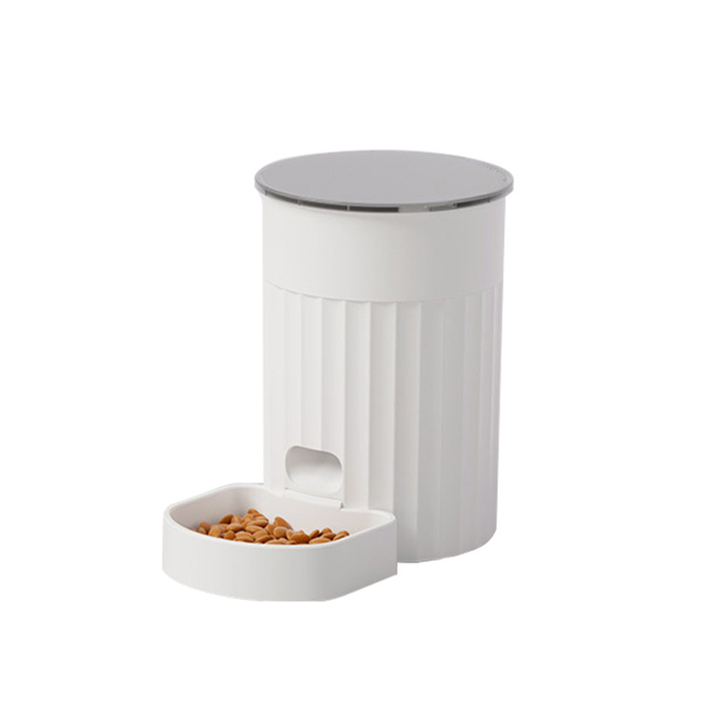 Hot sale eco friendly automatic pet feeder timing large capacity timed smart wifi pet feeder for cat dog little pet