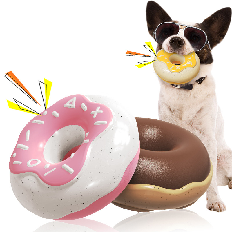 Professional Hot Selling Pet Floating Squeaky Interactive Cleaning Teeth Tpr Donut Dog Chew Toy